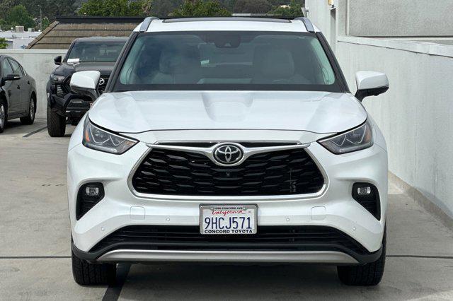 used 2023 Toyota Highlander car, priced at $43,698