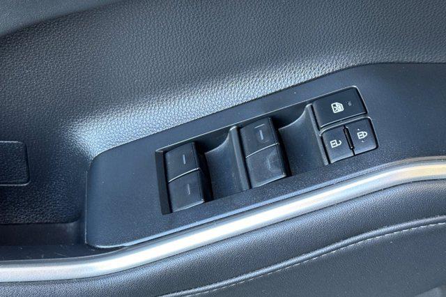 used 2022 Toyota Highlander car, priced at $36,998