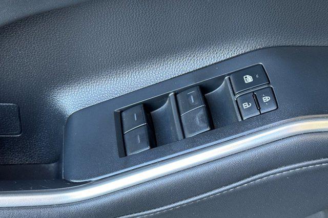 used 2022 Toyota Highlander car, priced at $36,998