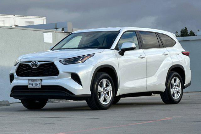 used 2023 Toyota Highlander car, priced at $33,699