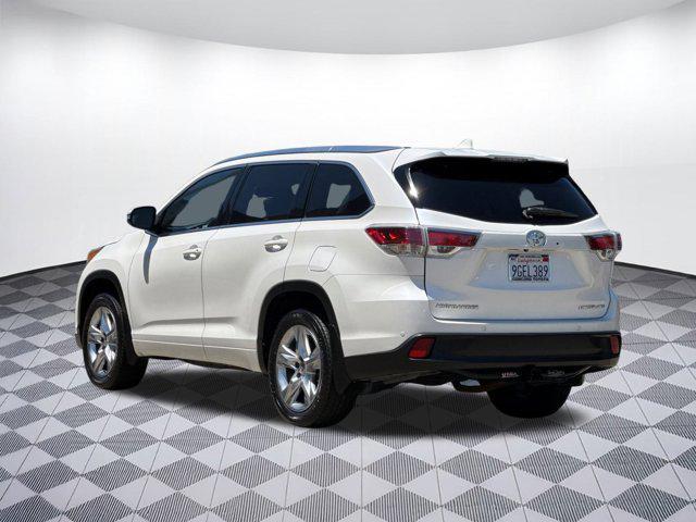 used 2015 Toyota Highlander car, priced at $15,999