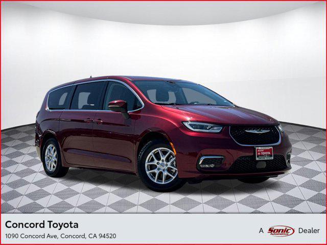 used 2023 Chrysler Pacifica car, priced at $23,998