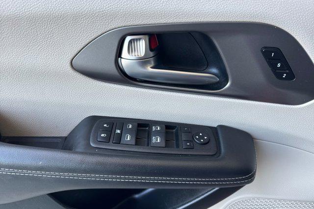 used 2023 Chrysler Pacifica car, priced at $23,998