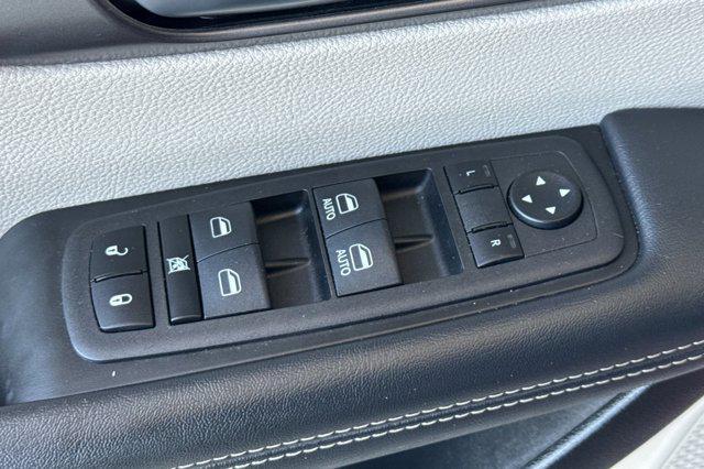 used 2023 Chrysler Pacifica car, priced at $23,998