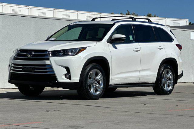 used 2018 Toyota Highlander car, priced at $23,999