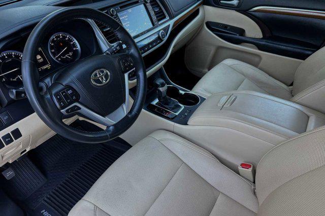 used 2018 Toyota Highlander car, priced at $23,999