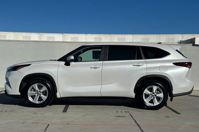 used 2024 Toyota Highlander car, priced at $35,996