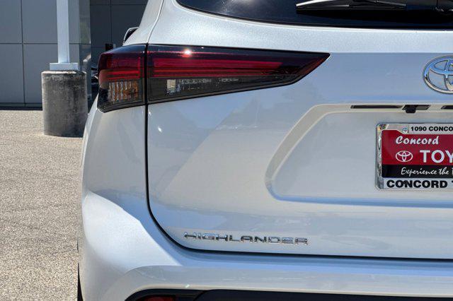 new 2025 Toyota Highlander car, priced at $47,698