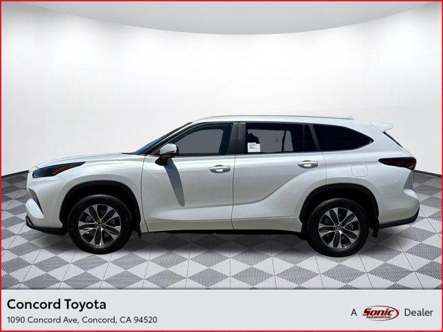 new 2025 Toyota Highlander car, priced at $47,698