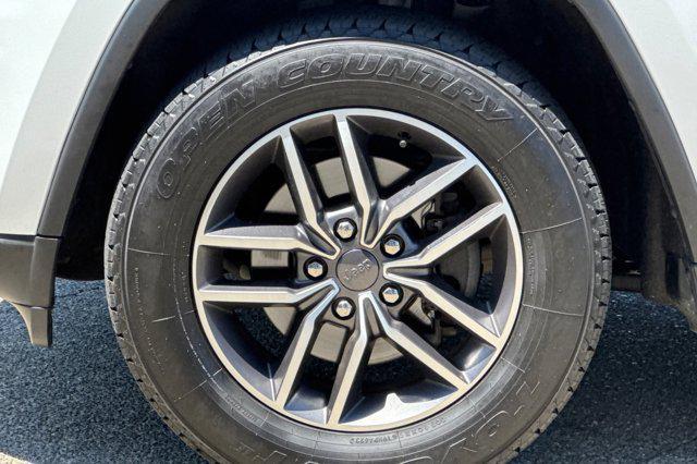 used 2020 Jeep Grand Cherokee car, priced at $23,998