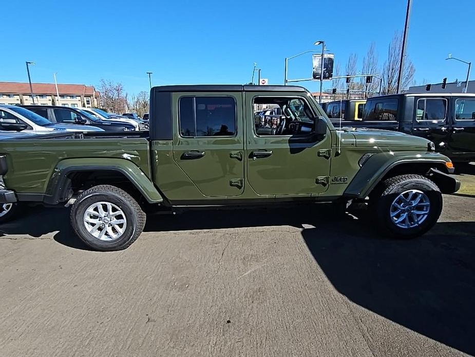 new 2023 Jeep Gladiator car, priced at $51,059
