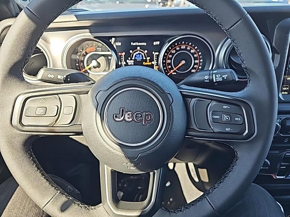 new 2023 Jeep Gladiator car, priced at $55,476