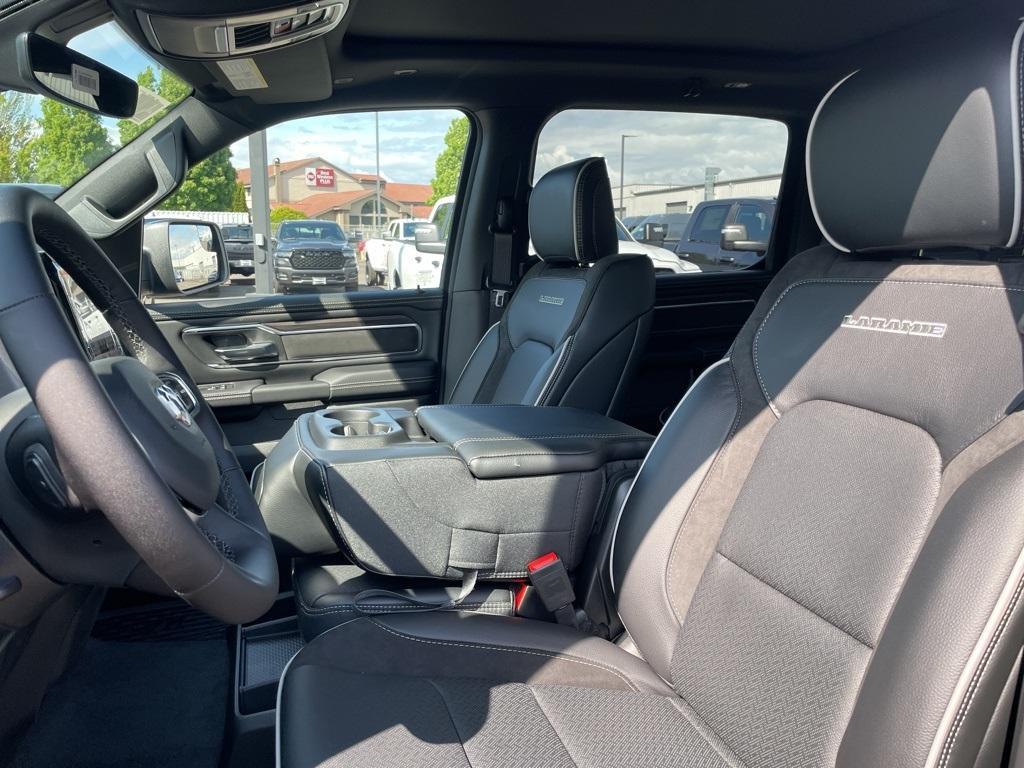 new 2025 Ram 1500 car, priced at $58,582