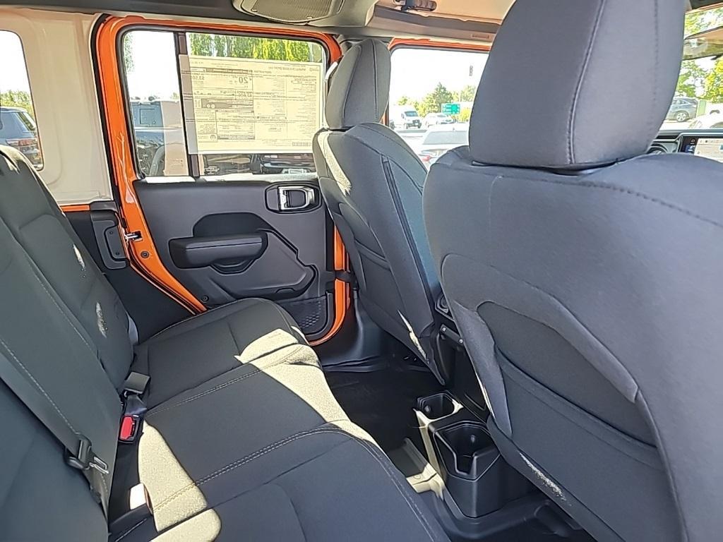 new 2025 Jeep Wrangler car, priced at $44,368