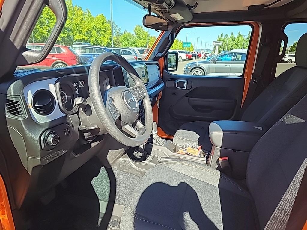 new 2025 Jeep Wrangler car, priced at $44,368