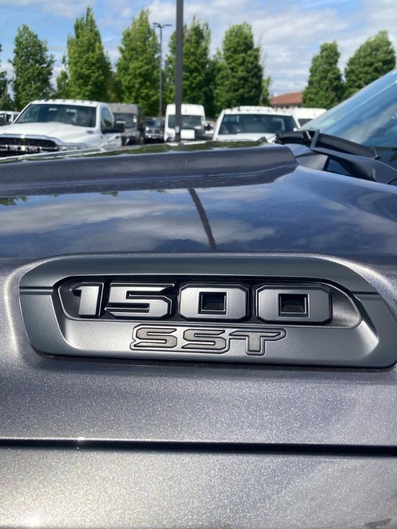 new 2025 Ram 1500 car, priced at $54,664