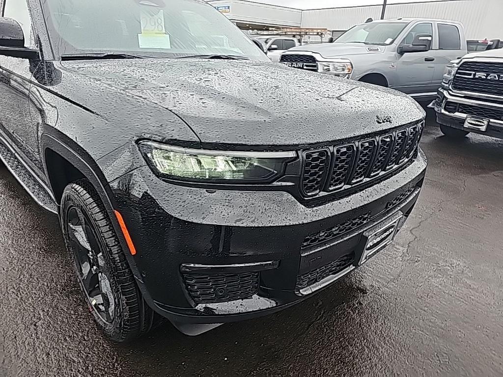 new 2025 Jeep Grand Cherokee L car, priced at $60,000