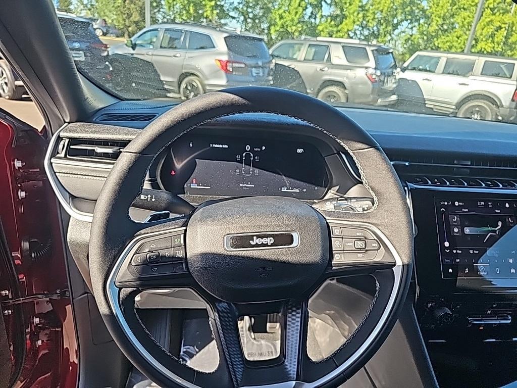 new 2025 Jeep Grand Cherokee L car, priced at $46,276
