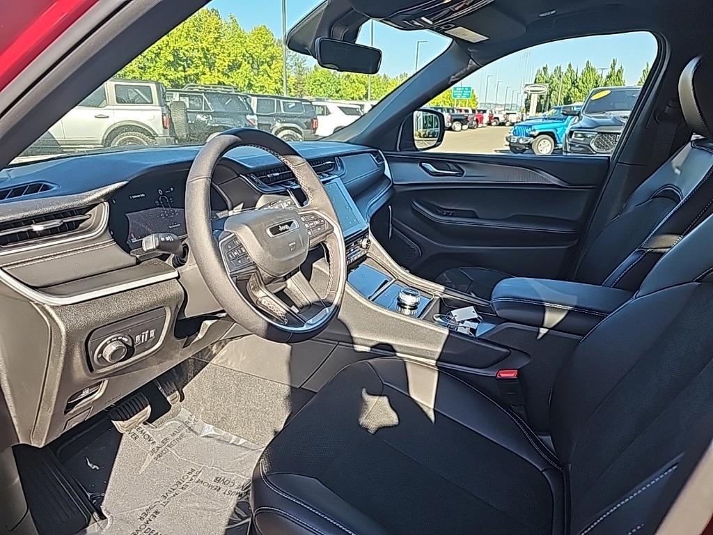 new 2025 Jeep Grand Cherokee L car, priced at $46,276