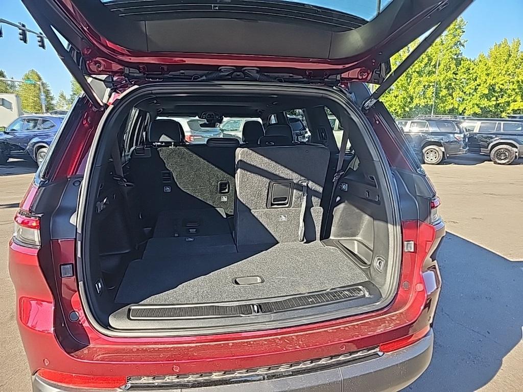 new 2025 Jeep Grand Cherokee L car, priced at $46,276