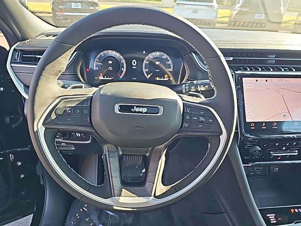 new 2025 Jeep Grand Cherokee car, priced at $52,951