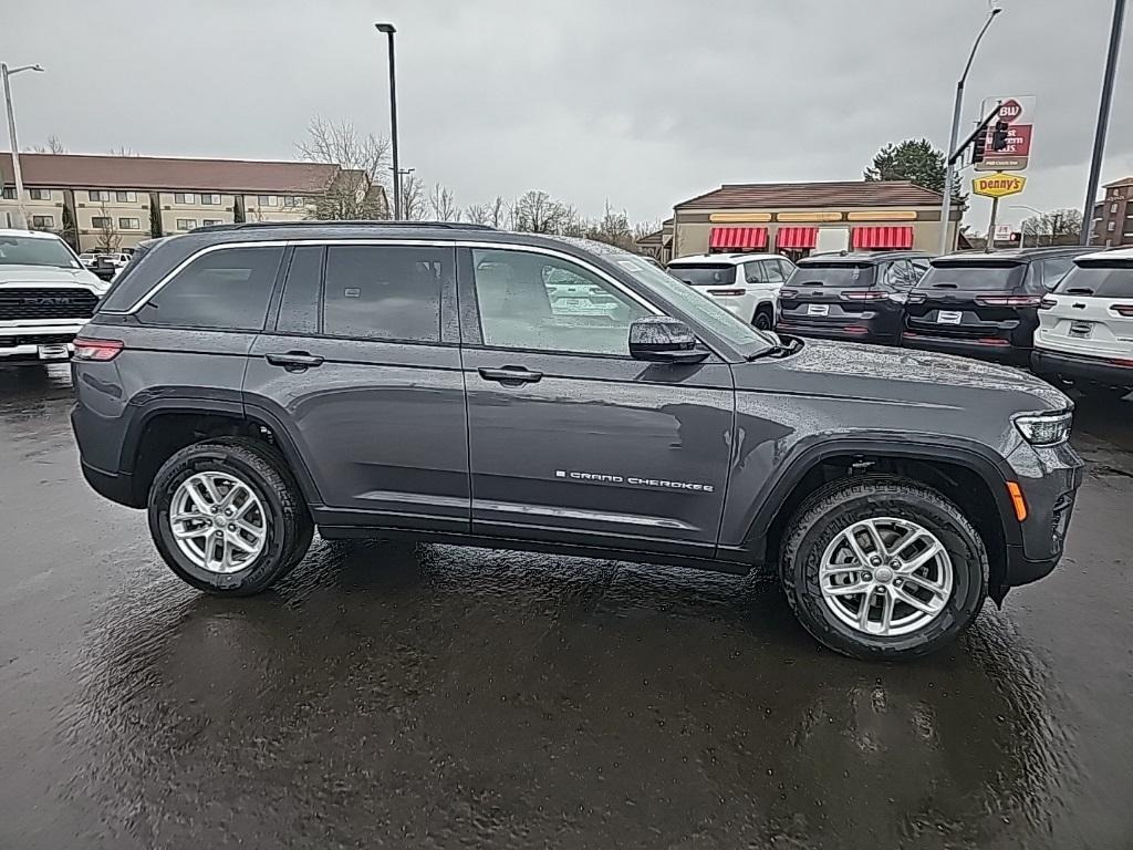 new 2025 Jeep Grand Cherokee car, priced at $35,498