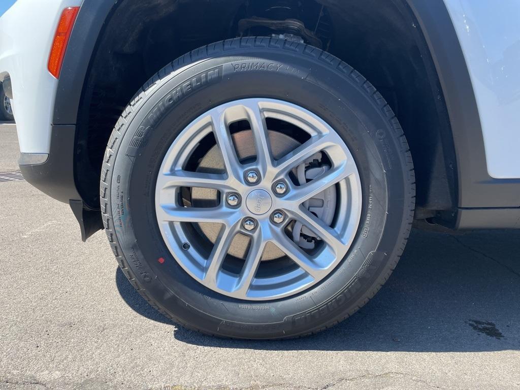 new 2025 Jeep Grand Cherokee L car, priced at $40,000