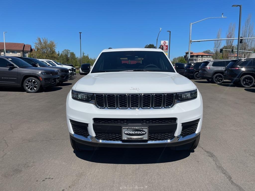 new 2025 Jeep Grand Cherokee L car, priced at $40,000