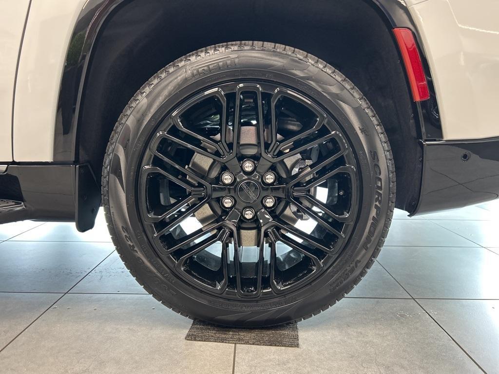 new 2025 Jeep Wagoneer L car, priced at $84,247