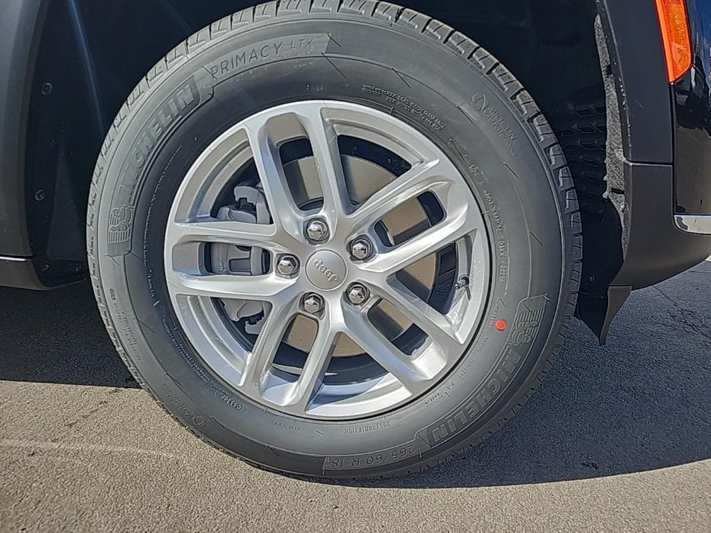 new 2025 Jeep Grand Cherokee L car, priced at $40,400