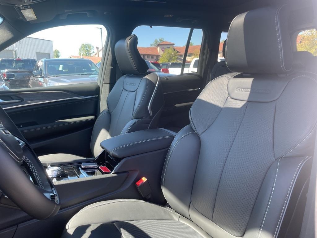 new 2025 Jeep Grand Cherokee car, priced at $62,900