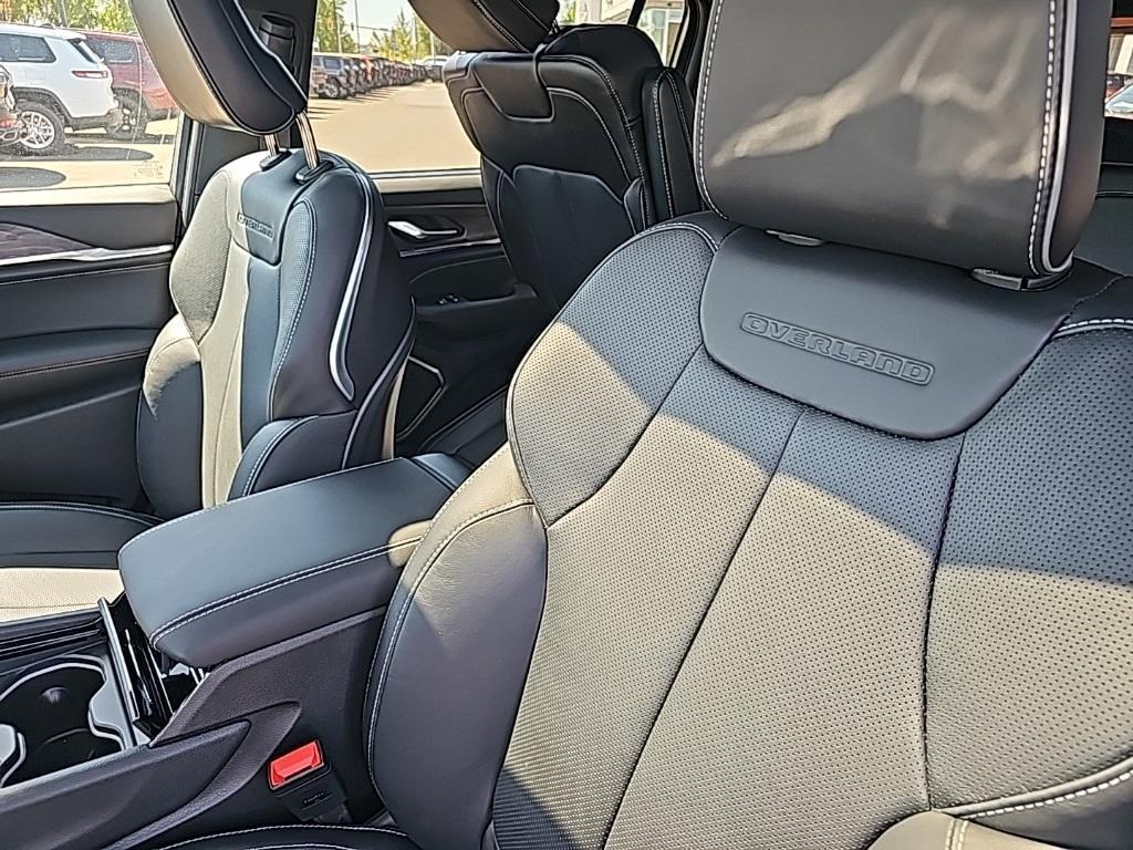 new 2025 Jeep Grand Cherokee L car, priced at $63,648