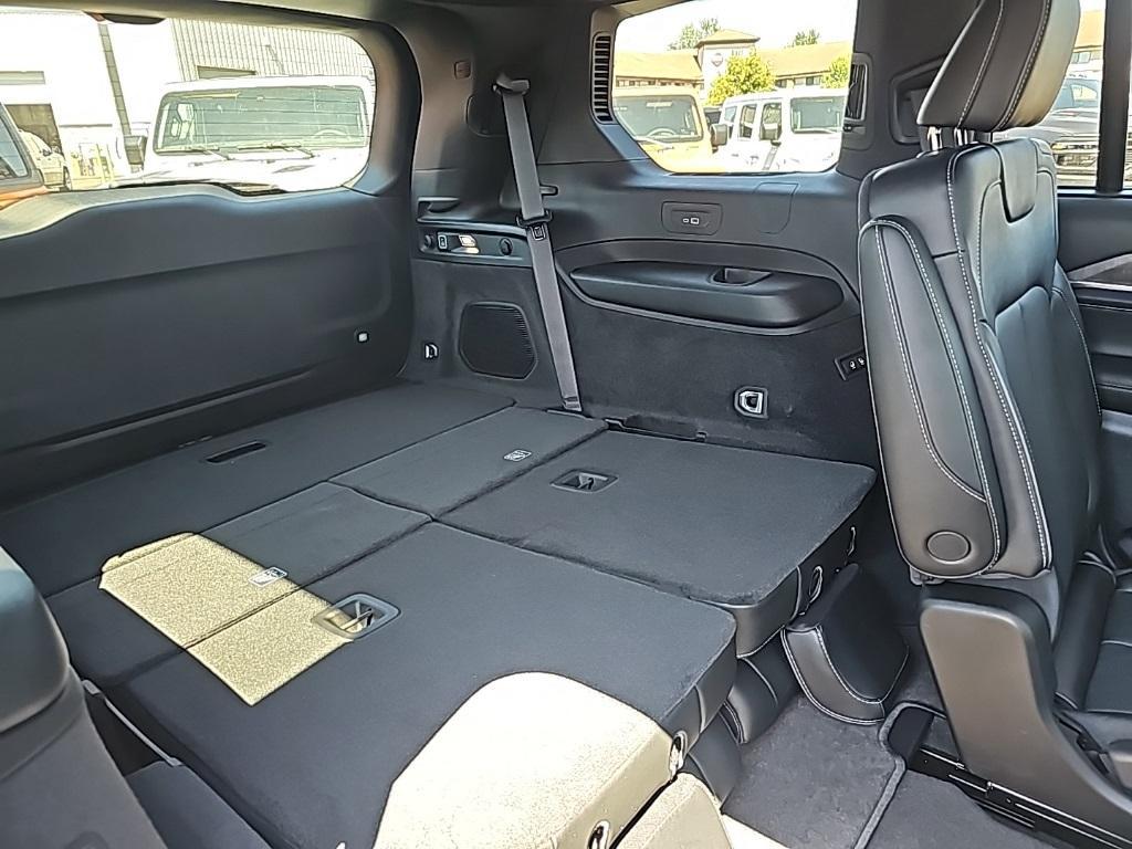 new 2025 Jeep Grand Cherokee L car, priced at $63,648