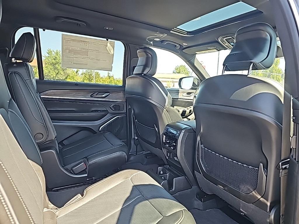 new 2025 Jeep Grand Cherokee L car, priced at $63,648