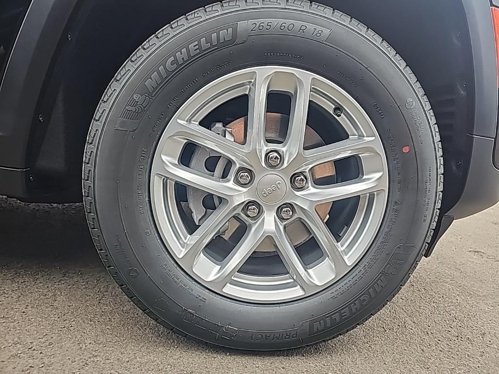 new 2025 Jeep Grand Cherokee car, priced at $41,439