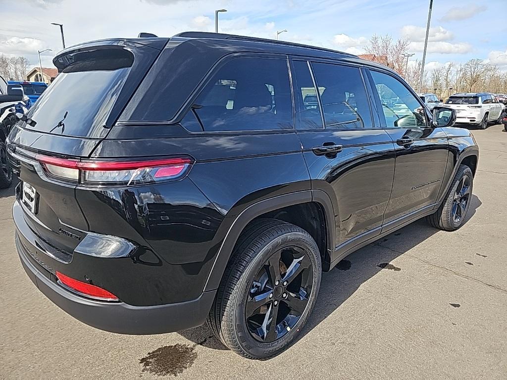 new 2025 Jeep Grand Cherokee car, priced at $50,000