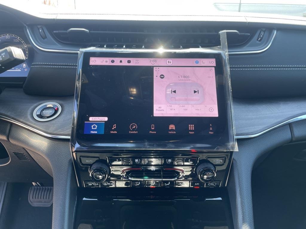 new 2025 Jeep Grand Cherokee car, priced at $63,500