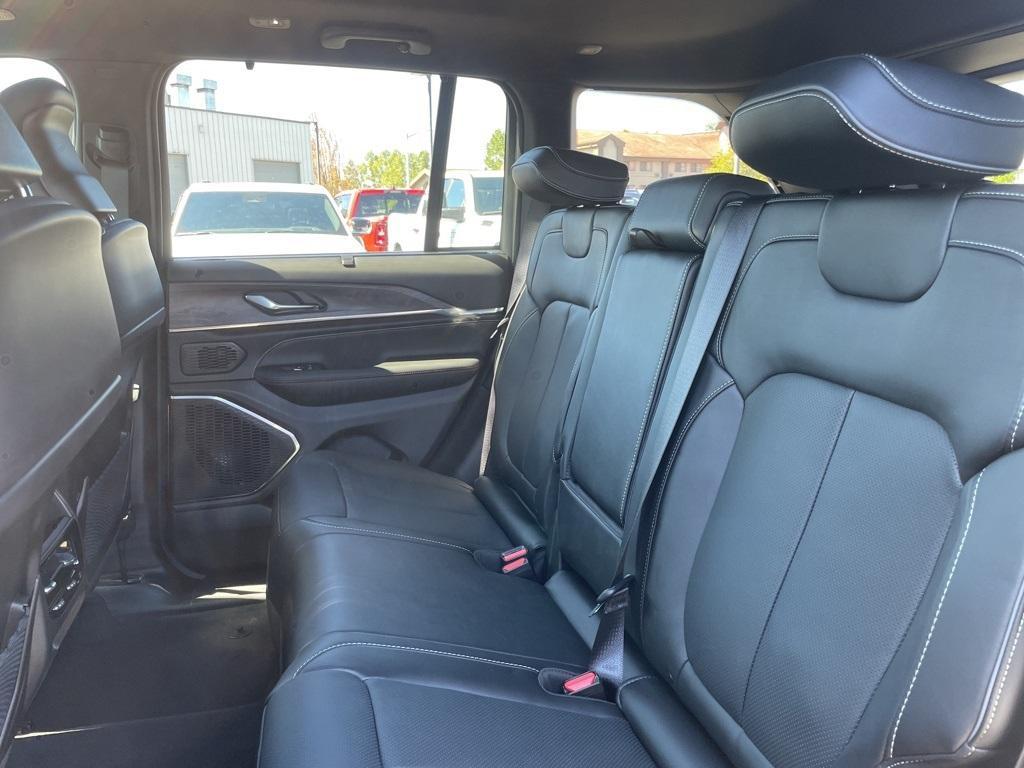 new 2025 Jeep Grand Cherokee car, priced at $63,500