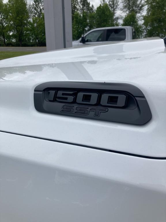 new 2025 Ram 1500 car, priced at $54,602