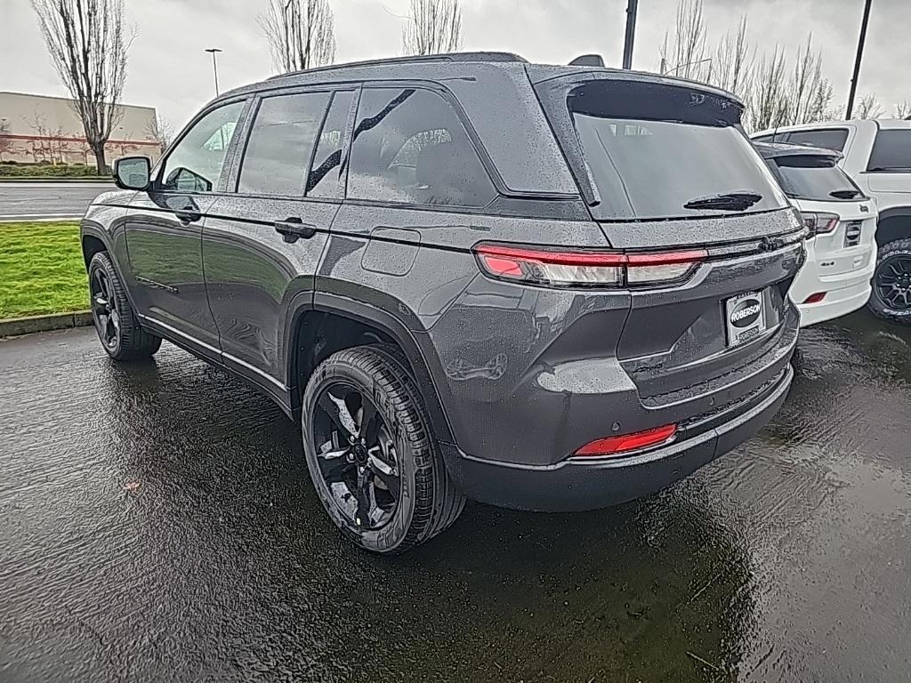 new 2025 Jeep Grand Cherokee car, priced at $54,700