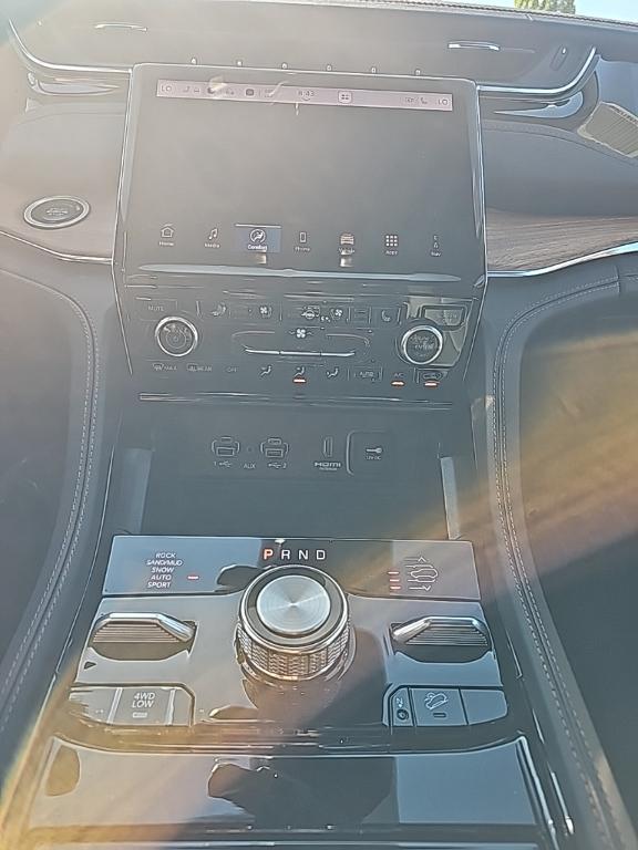 new 2025 Jeep Grand Cherokee L car, priced at $67,217