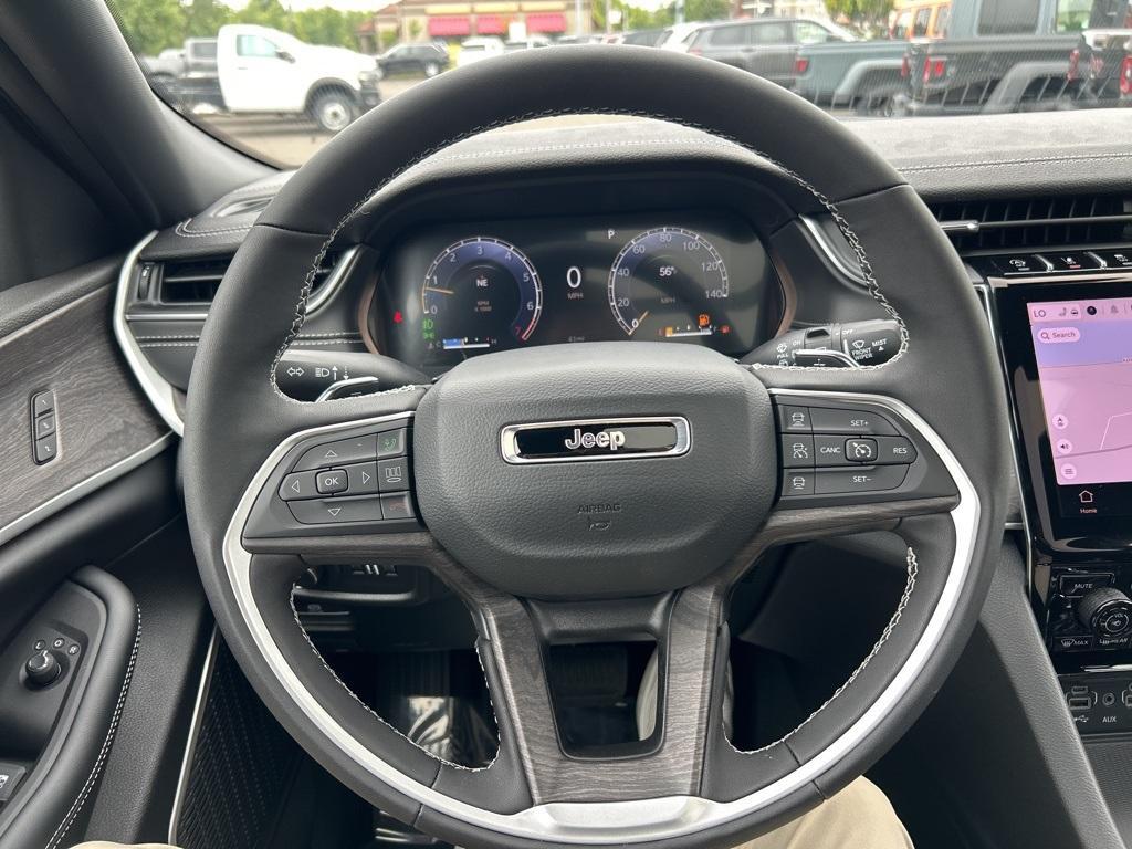 new 2025 Jeep Grand Cherokee car, priced at $53,821