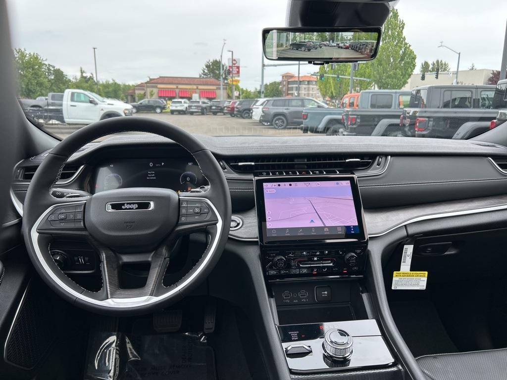 new 2025 Jeep Grand Cherokee car, priced at $53,821