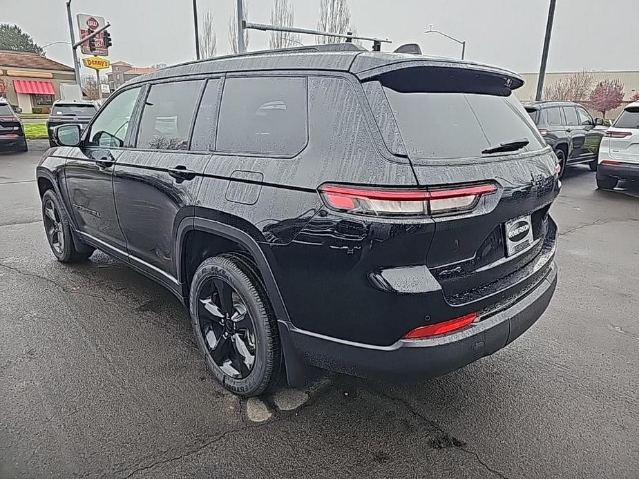 new 2024 Jeep Grand Cherokee L car, priced at $44,521