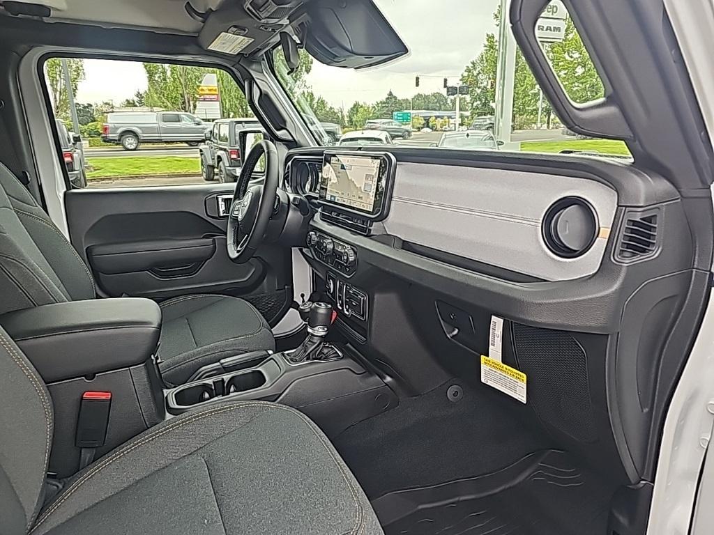 new 2025 Jeep Wrangler car, priced at $41,171