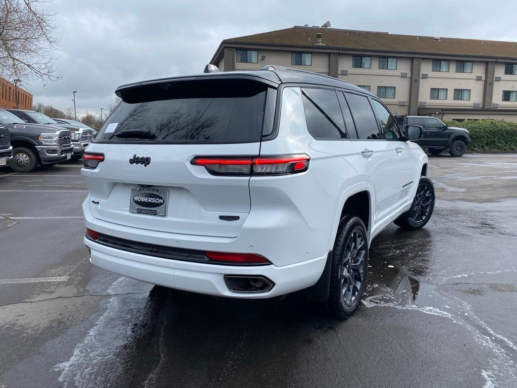 new 2025 Jeep Grand Cherokee L car, priced at $70,500