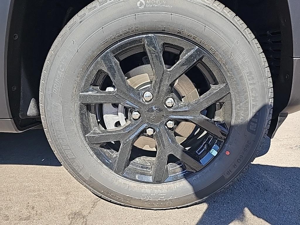 new 2025 Jeep Grand Cherokee car, priced at $41,522