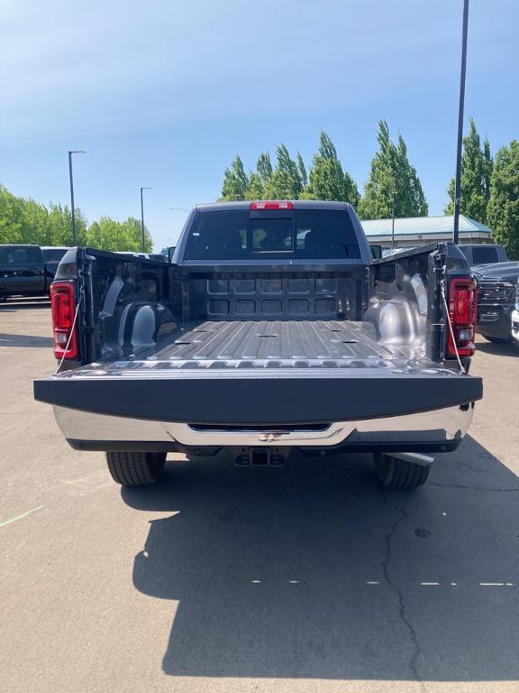 new 2025 Ram 3500 car, priced at $71,575