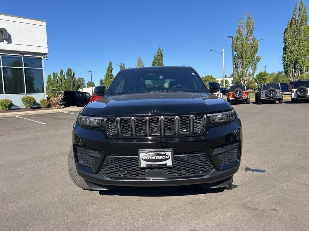 used 2022 Jeep Grand Cherokee car, priced at $36,000
