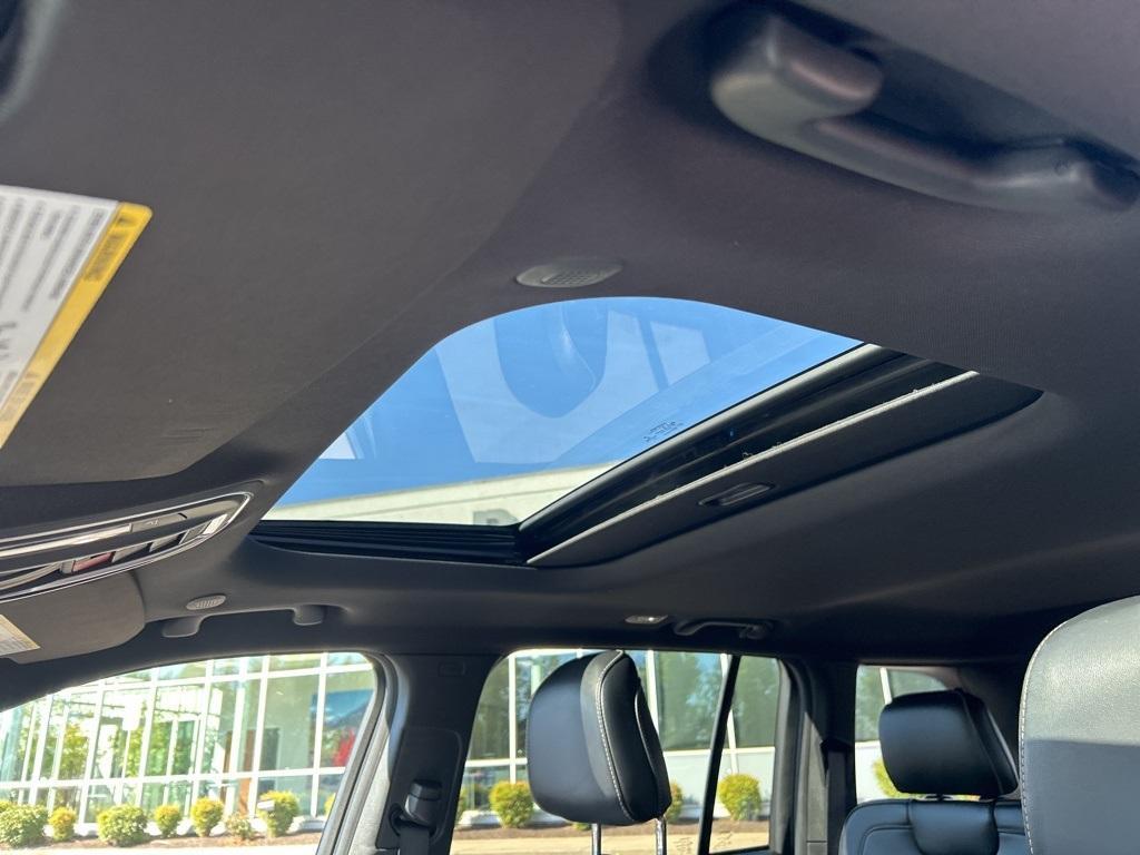 used 2022 Jeep Grand Cherokee car, priced at $36,000